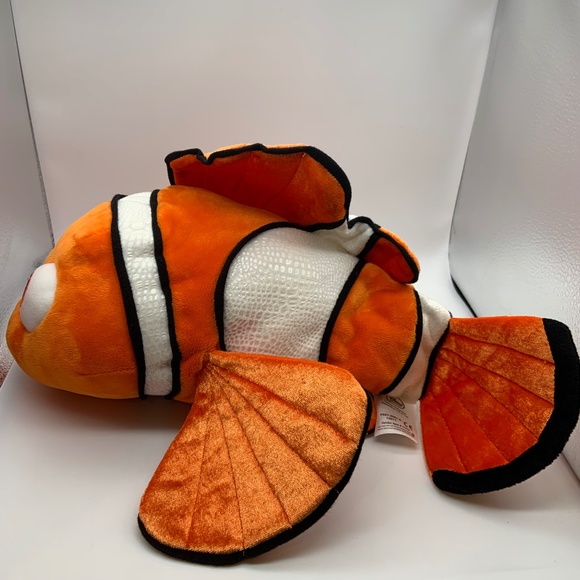 Disney Collection Finding Nemo 15" Plush Fish Stuffed Animal - Picture 5 of 10